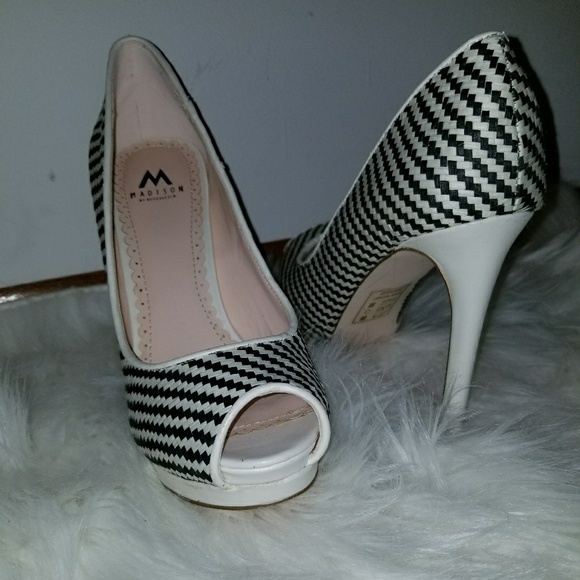 Open toe high heels - Picture 2 of 4